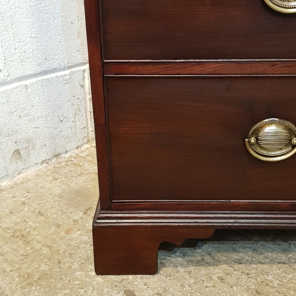 ANTIQUE GEORGIAN REGENCY MAHOGANY CHEST OF DRAWERS C1800 View V