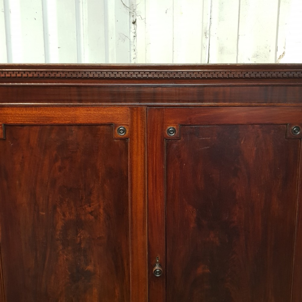 ANTIQUE EDWARDIAN REGENCY MAHOGANY WARDROBE PRESS C 1900 View IV