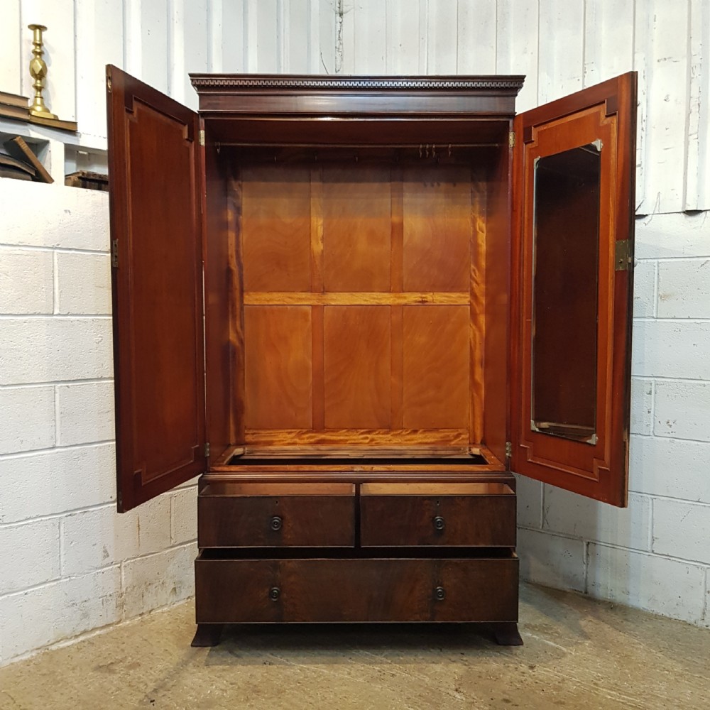 ANTIQUE EDWARDIAN REGENCY MAHOGANY WARDROBE PRESS C 1900 View IX
