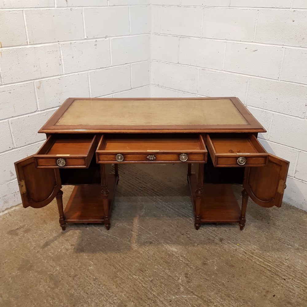 ANTIQUE EDWARDIAN MAHOGANY LEATHER TOPPED TWIN  PEDESTAL DESK 1900 View VIII