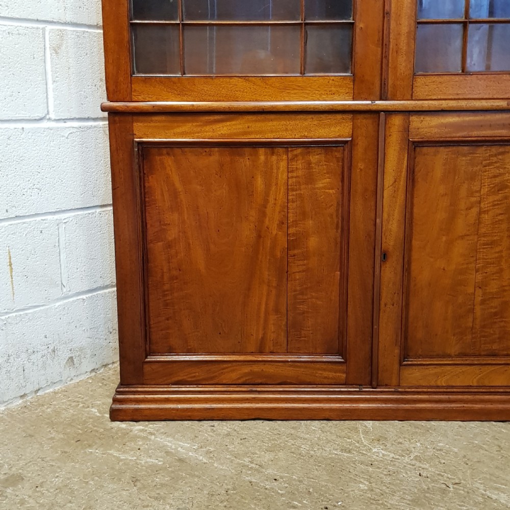 ANTIQUE WILLIAM 1V MAHOGANY HLAZED BOOKCASE C1830 View III