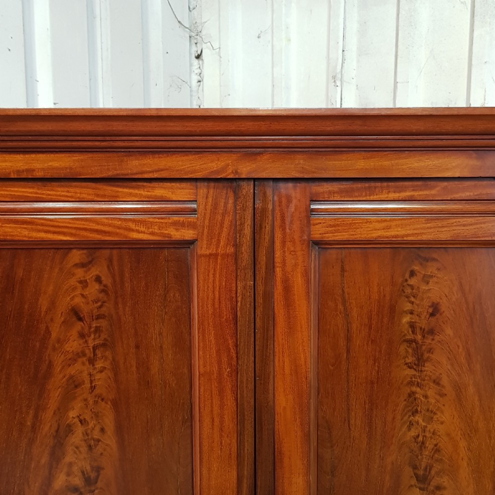 ANTIQUE VICTORIAN FLAMED MAHOGANY DOUBKE WARDROBE C1880 View II