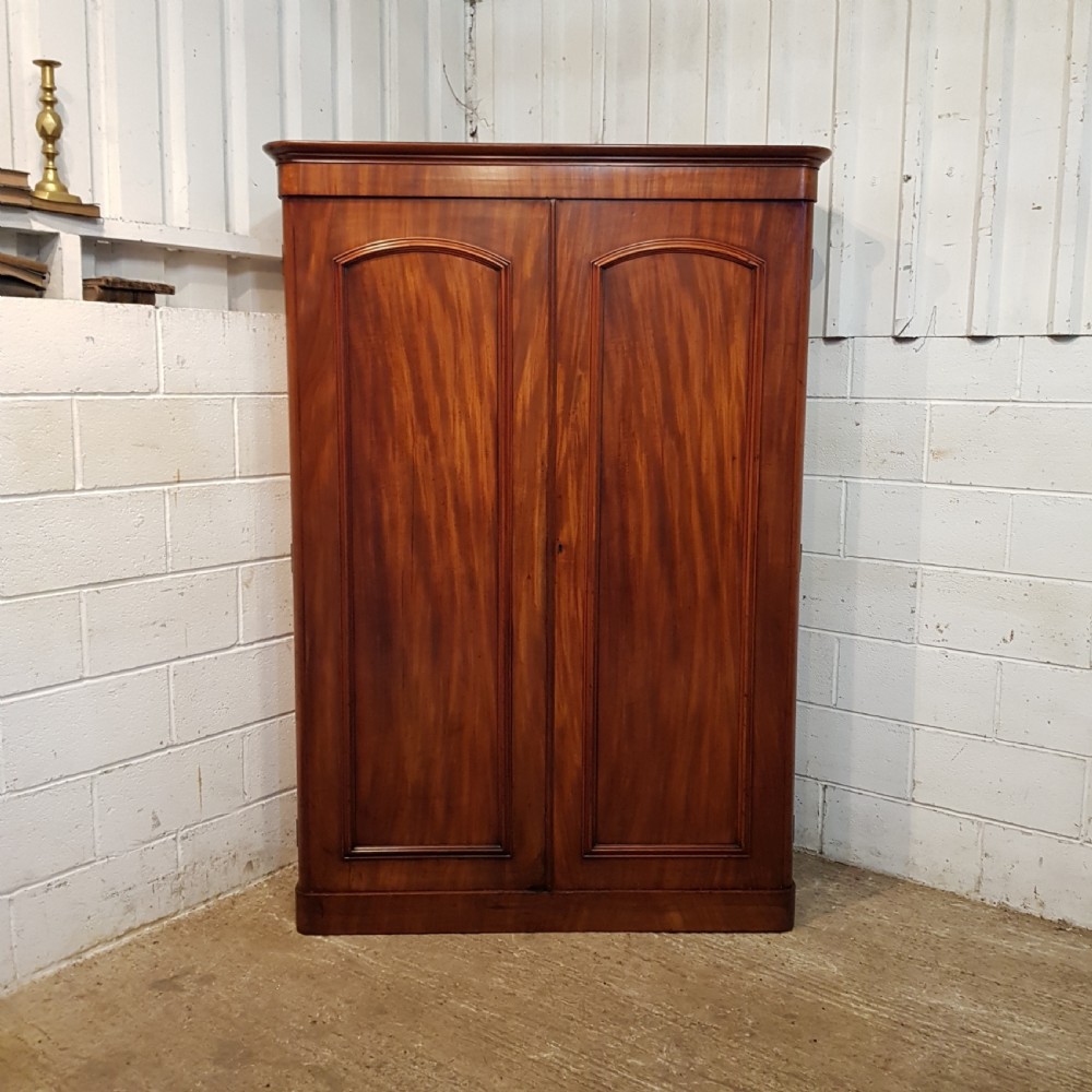 ANTIQUE VICTORIAN MAHOGANY DOUBKE WARDROBE C1880 View V