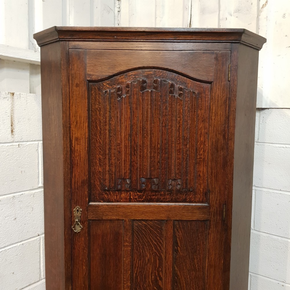 ANTIQUE OAK LINEN FOLD HALL ROBE C1920 View III
