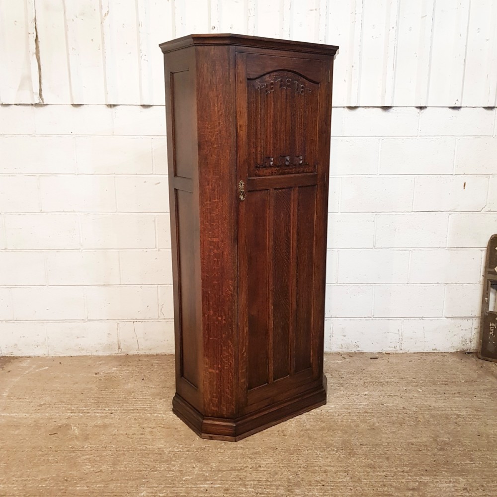 ANTIQUE OAK LINEN FOLD HALL ROBE C1920 View V