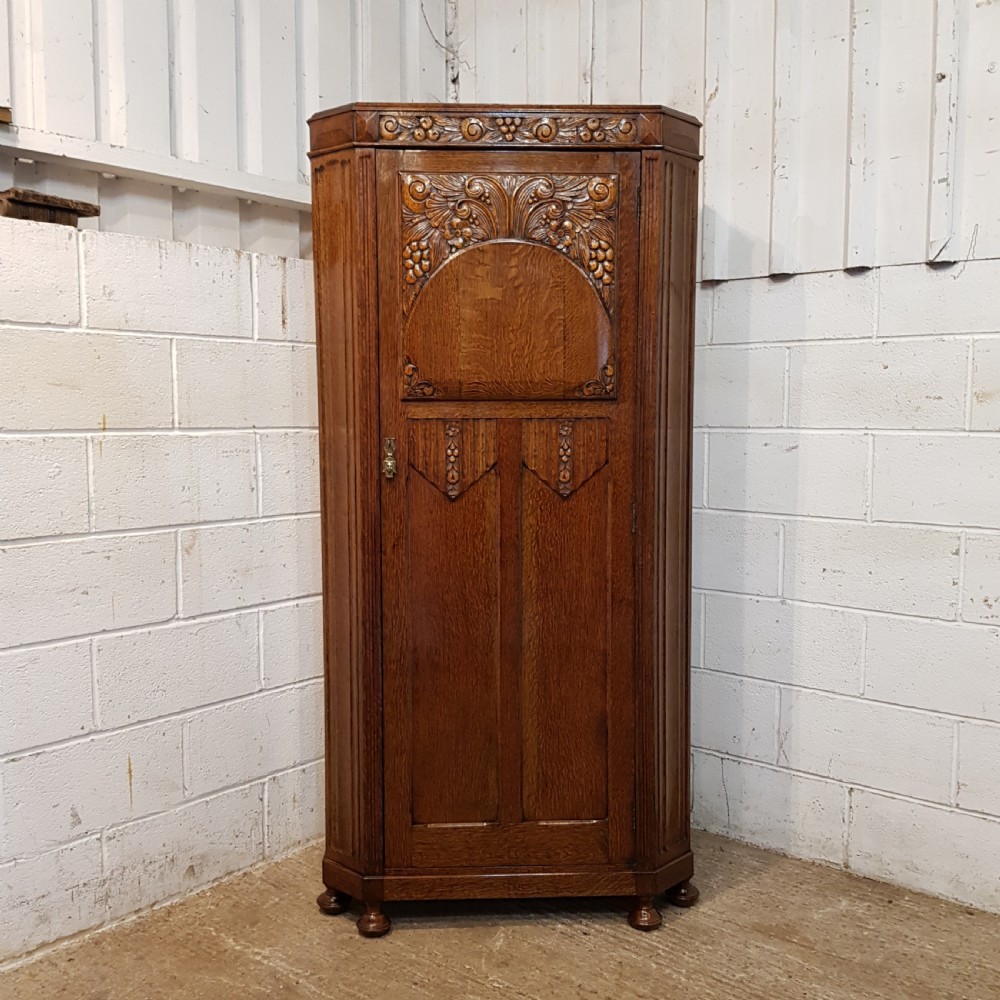 ANTIQUE CARVED OAK HALL ROBE C1920 View V