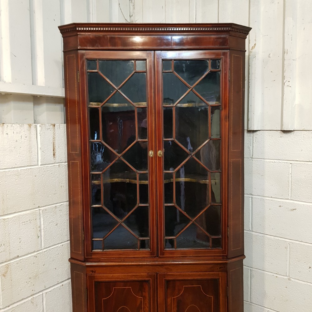 ANTIQUE REGENCY MAHOGANY ASTRAGAL GLAZED CORNER CUPBOARD C1820 View VII