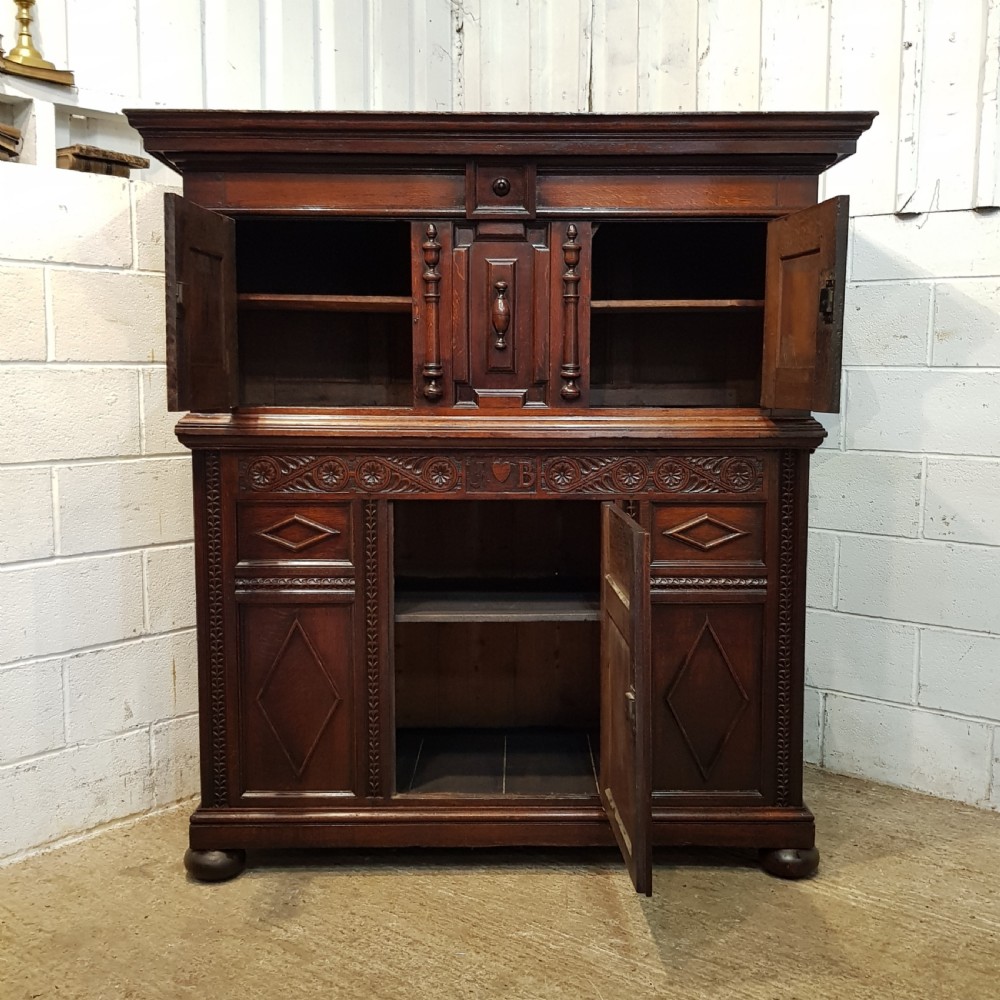 ANTIQUE LATE 18TH CENTURY CARVED OAK COURT CUPBOARD C1780-90 View VI