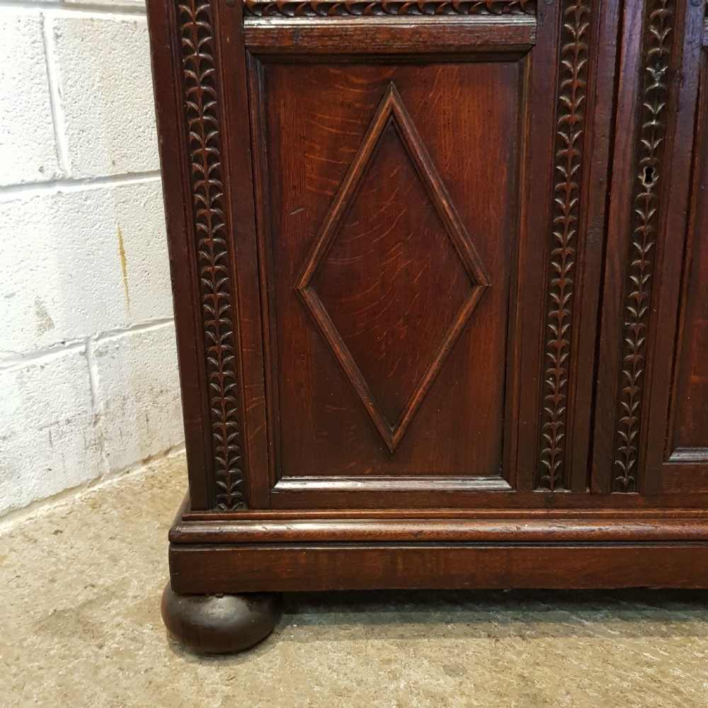 ANTIQUE LATE 18TH CENTURY CARVED OAK COURT CUPBOARD C1780-90 View XIII