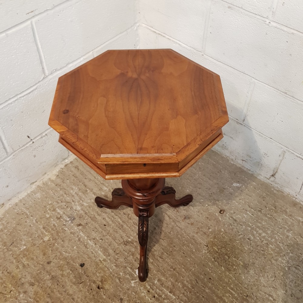 ANTIQUE VICTORIAN WALNUT TRUMPET WORK SEWING BOX C1880 View VI