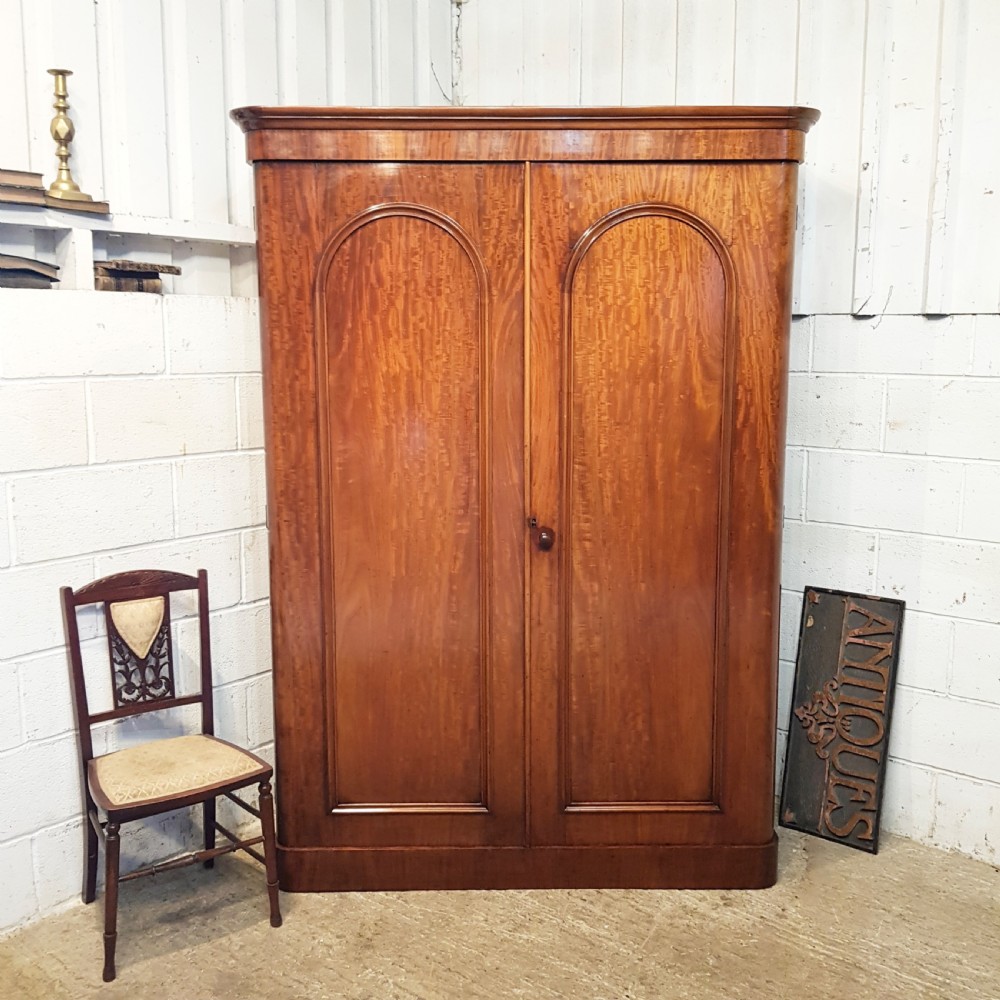 ANTIQUE VICTORIAN MAHOGANY DOUBLE WARDROBE C1880