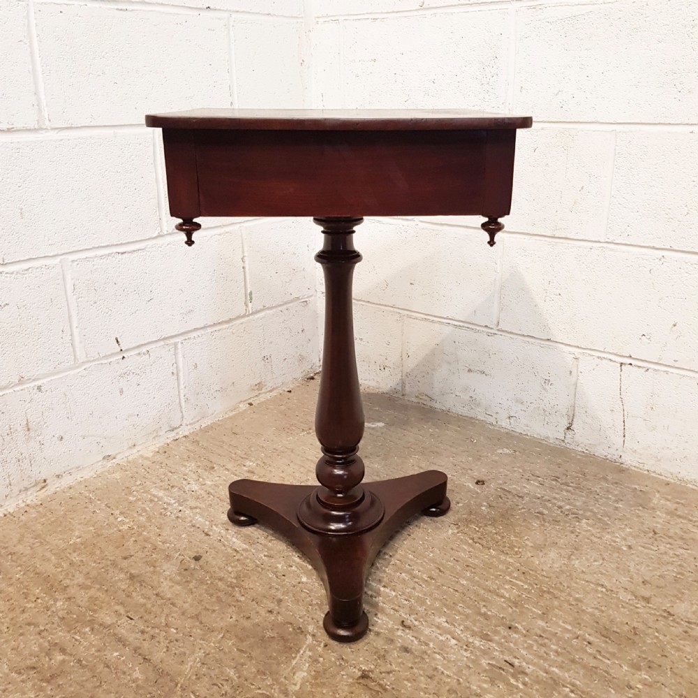 ANTIQUE VICTORIAN MAHOGANY SIDE TABLE C1880 View II