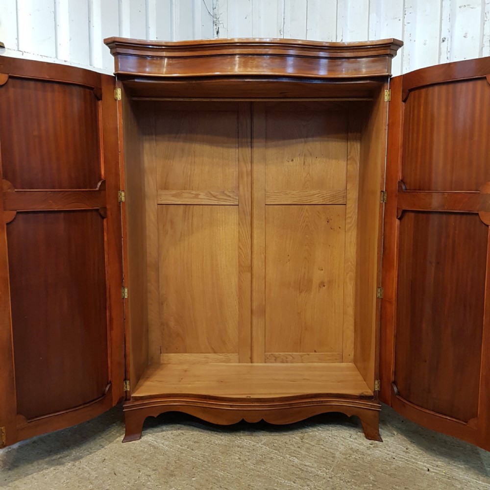 ANTIQUE EDWARDIAN MAHOGANY SERPENTINE FRONTED DOUBLE WARDROBE c1900 View V