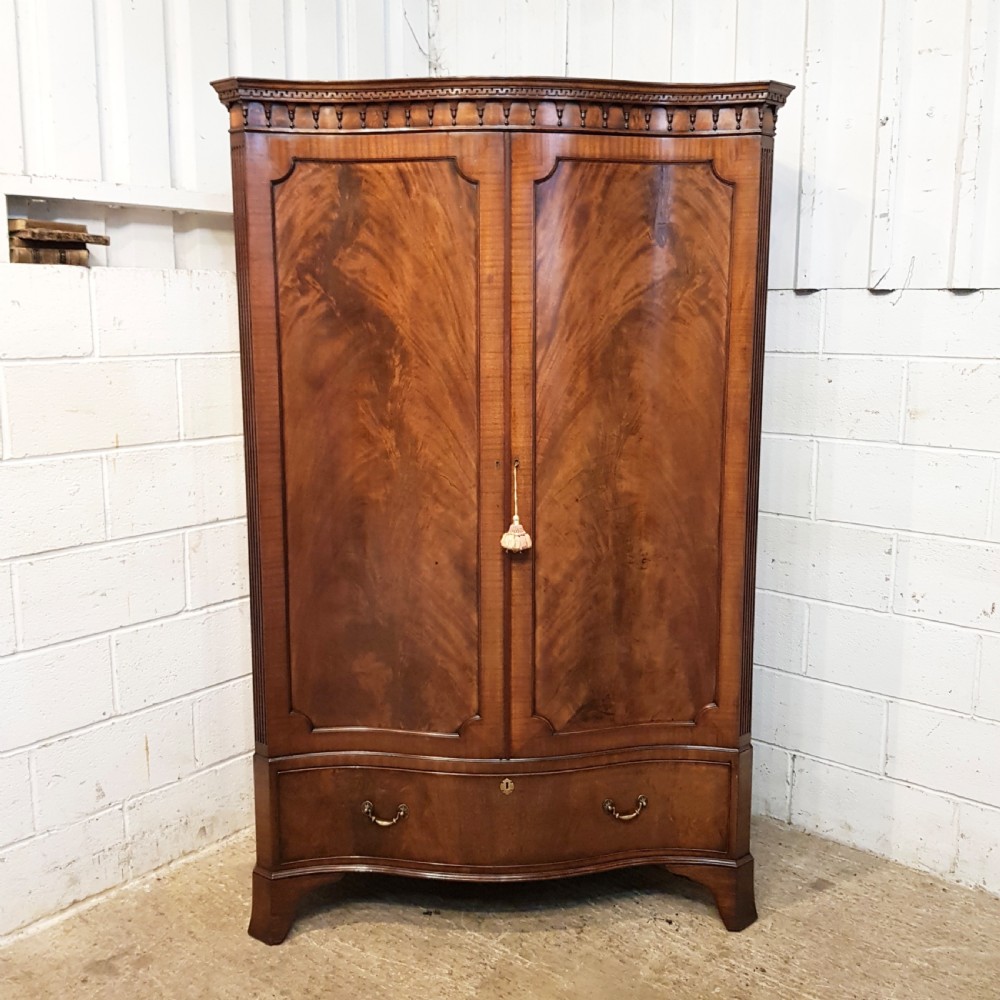 ANTIQUE EDWARDIAN SERPENTINE SHAPED MAHOGANY DOUBLE WARDROBE C1900 View IV