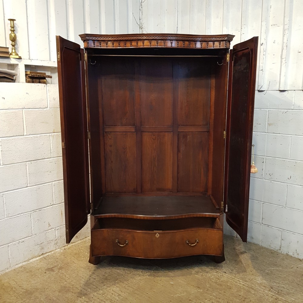ANTIQUE EDWARDIAN SERPENTINE SHAPED MAHOGANY DOUBLE WARDROBE C1900 View VI