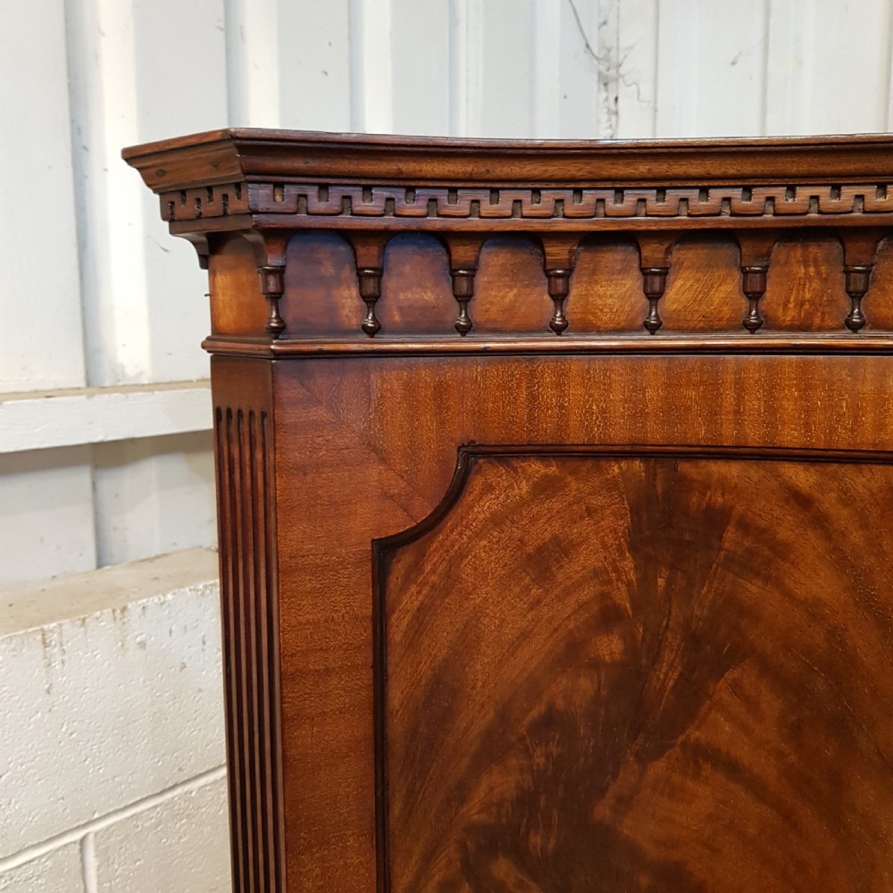 ANTIQUE EDWARDIAN SERPENTINE SHAPED MAHOGANY DOUBLE WARDROBE C1900 View VII
