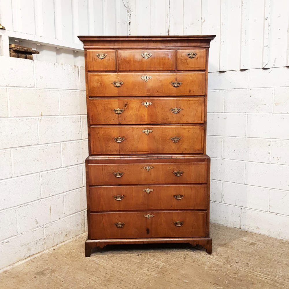 ANTIQUE 18TH CENTURY WALNUT CHEST ON CHEST OF DRAWERS C1780 View II