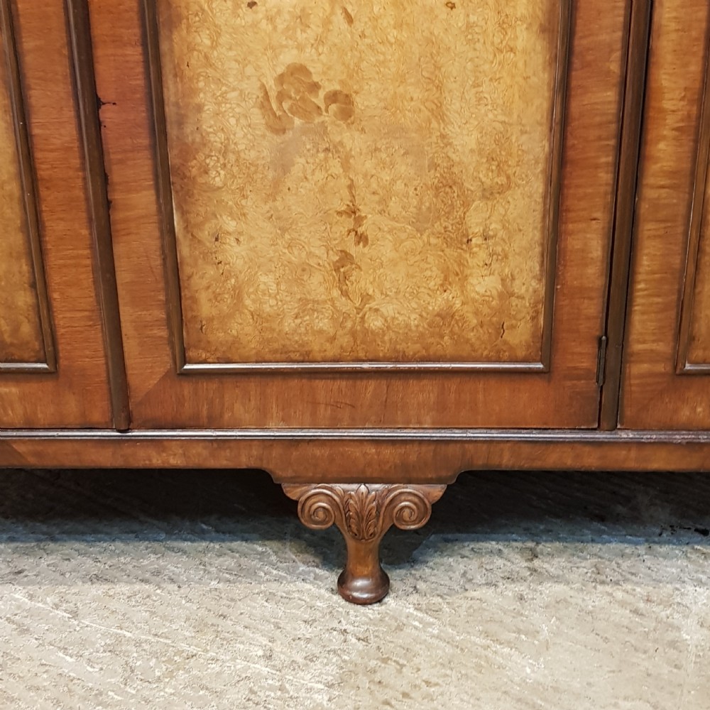 ANTIQUE BURR WALNUT DOME TOP TRIPLE WARDROBE C 1920 View VII