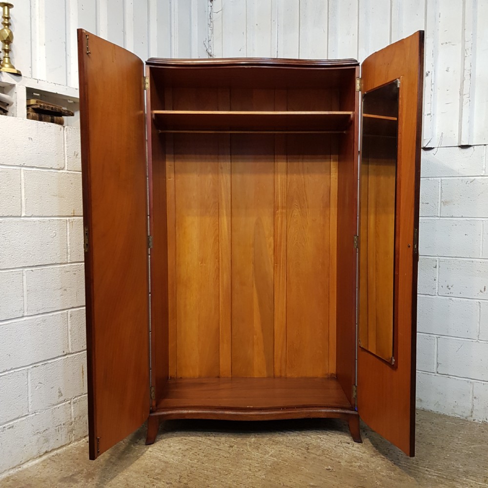 ANTIQUE MAHOGANY SERPENTINE FRONT MAHOGANY DOUBLE WARDROBE C1920 View VI