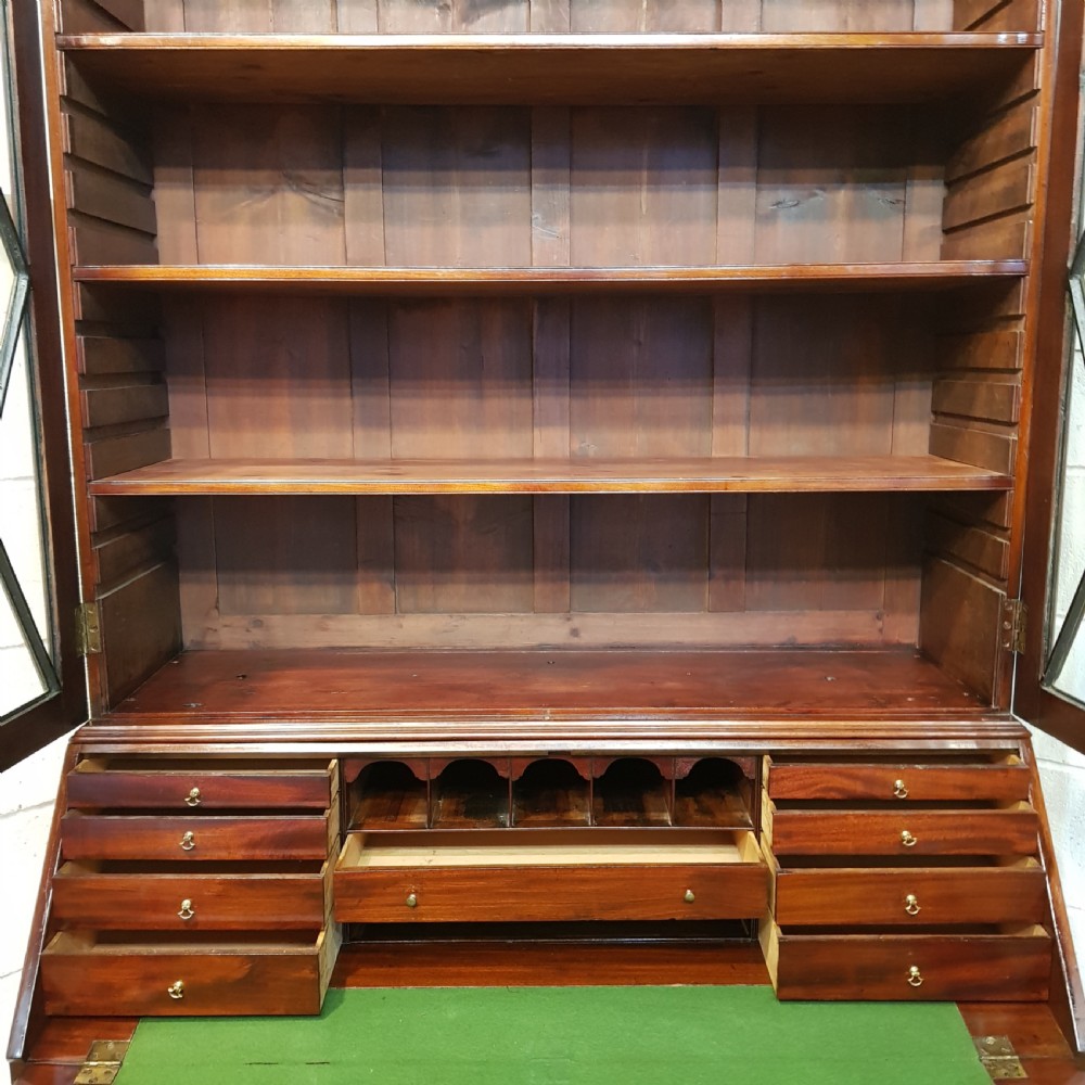 ANTIQUE 18TH CENTURY PERIOD MAHOGANY BUREAU BOOKCASE C1780 View VI