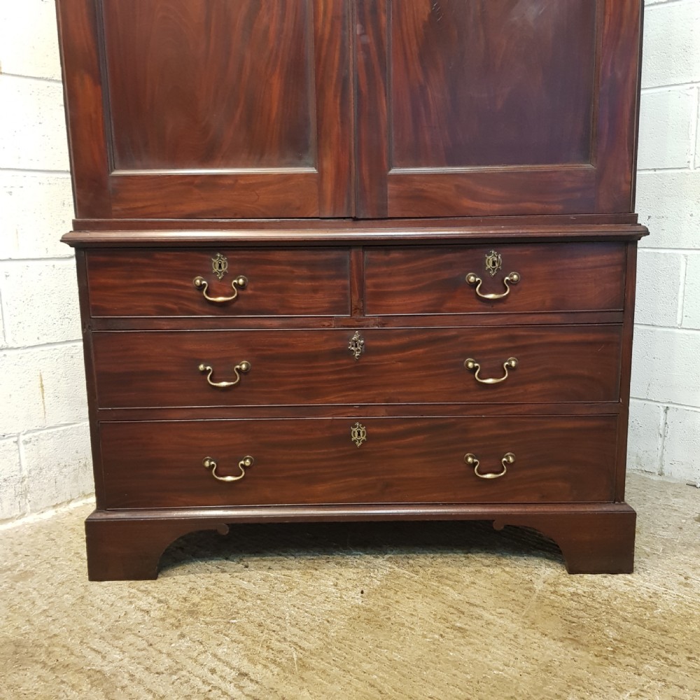 ANTIQUE REGENCY CUBAN MAHOGANY CLOTHES PRESS C1820 View V