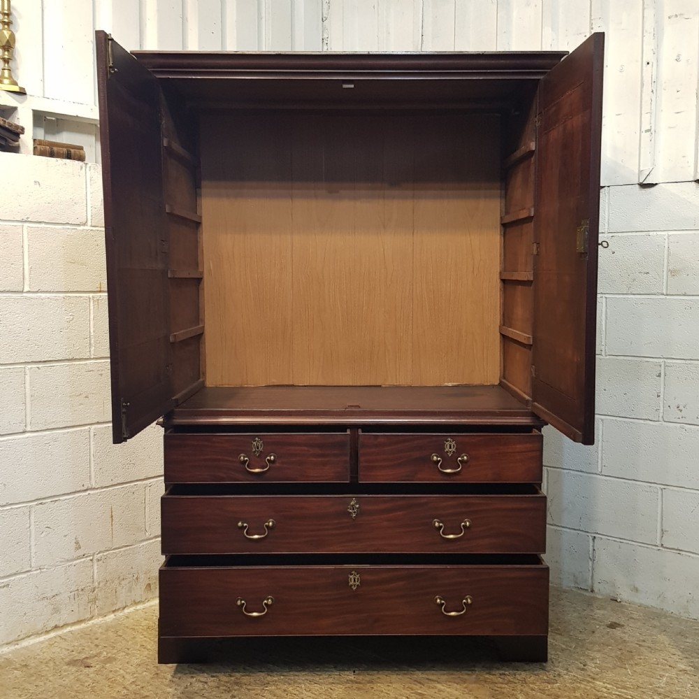 ANTIQUE REGENCY CUBAN MAHOGANY CLOTHES PRESS C1820 View VIII