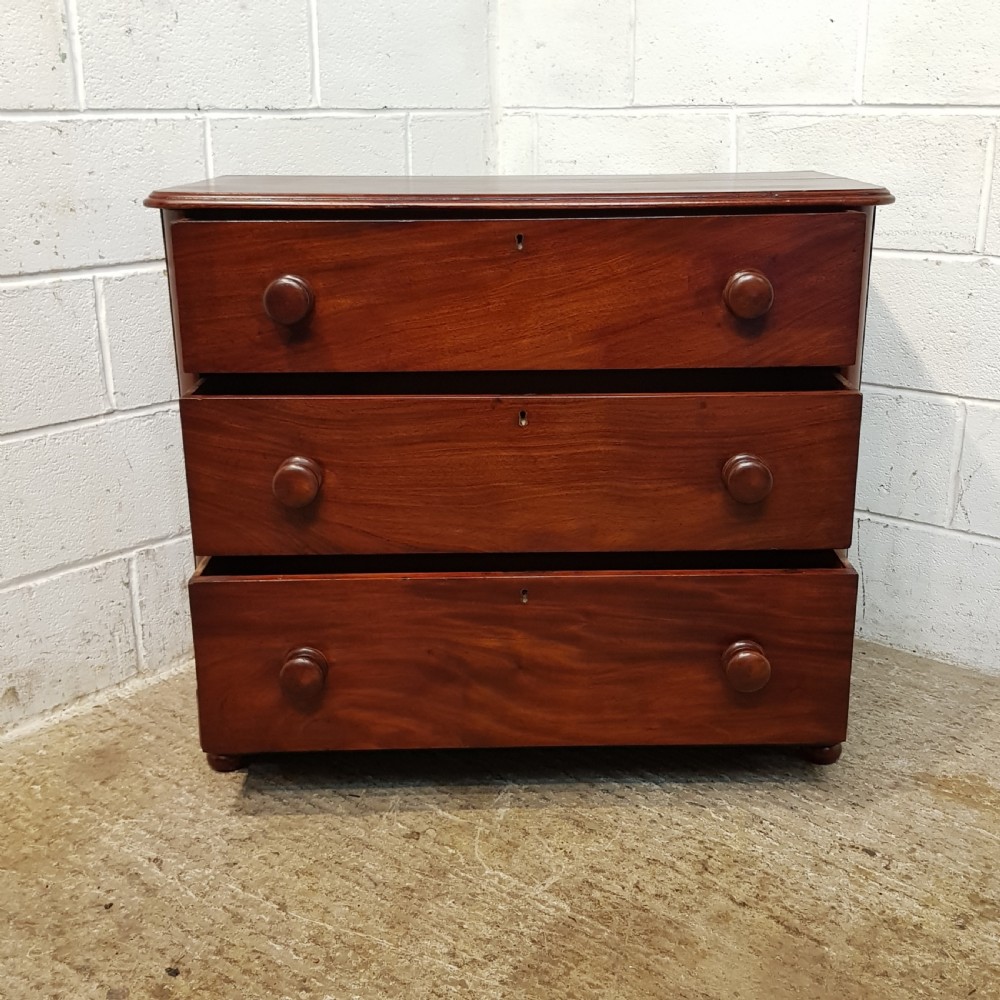 ANTIQUE VICTORIAN SMALL MAHOGANY CHEST LF DRAWERS C1880 View V