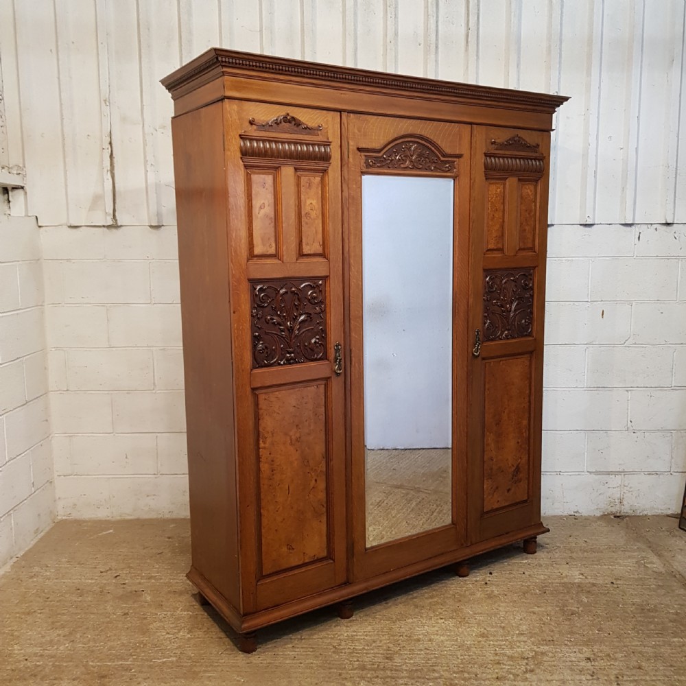 ANTIQUE EDWARDIAN SMALL OAK & BURR WALNUT TRIPLE WARDROBE C1900 View VII