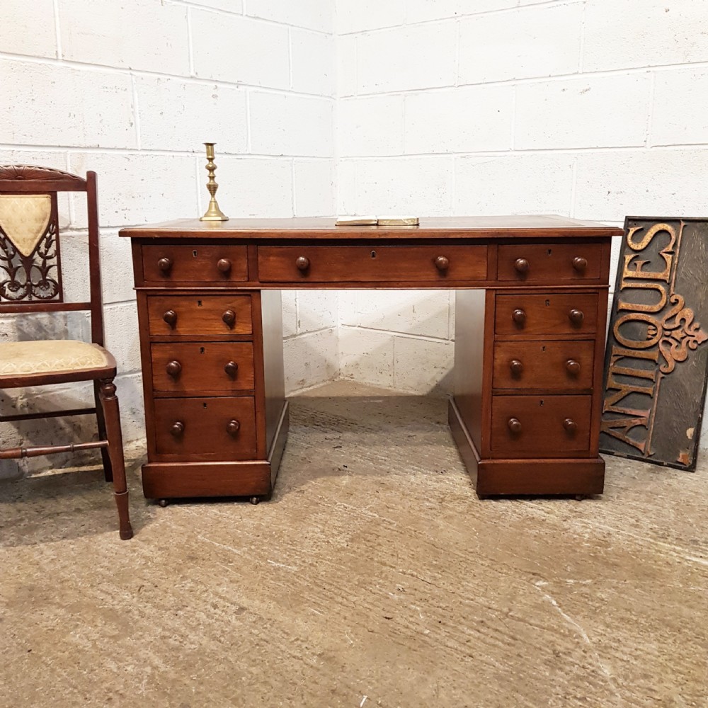 ANTIQUE VICTORIAN MAHOGANY TWIN PEDESTAL DESK C1880