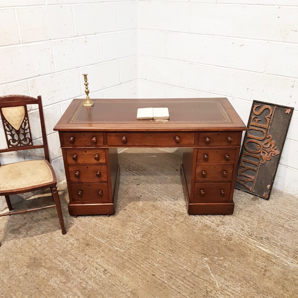 ANTIQUE VICTORIAN MAHOGANY TWIN PEDESTAL DESK C1880 View III