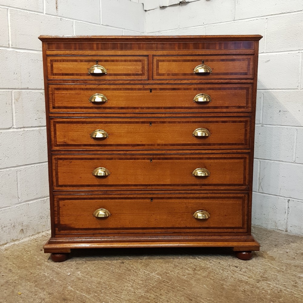 ANTIQUE 18TH CENTURY OAK & MAHOGANY CHEST OF DRAWERS C1780 View II