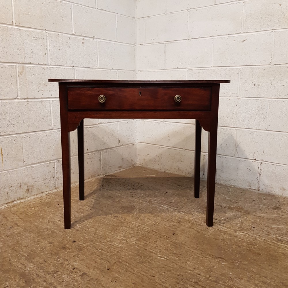 ANTIQUE 18TH CENTURY MAHOGANY SIDE TABLE C1780 View V