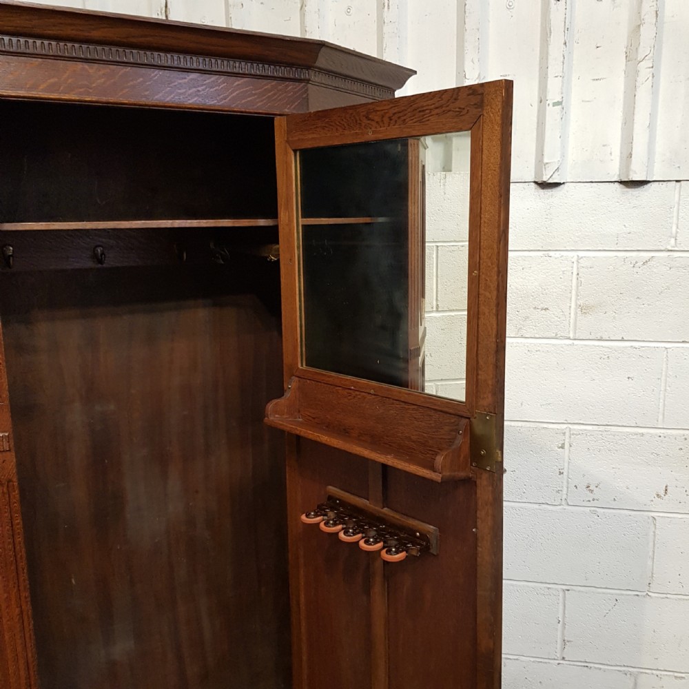 ANTIQUE EDWARDIAN OAK GEOMETRIC HALL ROBE C1900 View VI