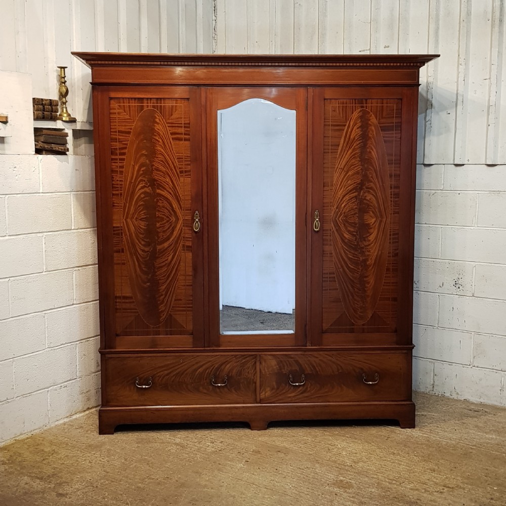 ANTIQUE VICTORIAN FIGURED MAHOGANY TRIPLE WARDROBE C1880 View VI