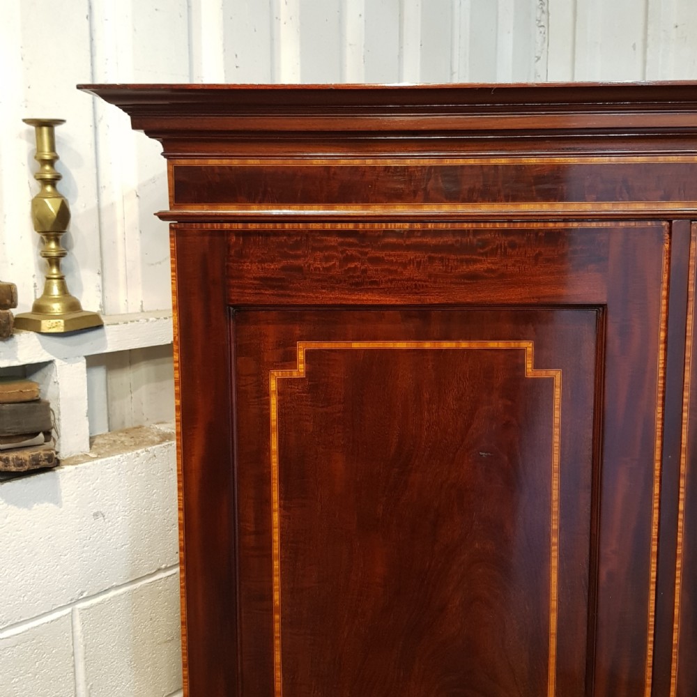 ANTIQUE EDWARDIAN INLAID MAHOGANY TRIPLE WARDROBE BY MAPLES & CO. C1900 View VII