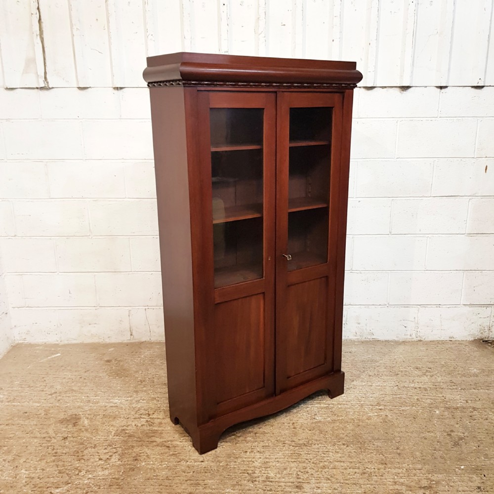ANTIQUE 19TH CENTURY MAHOGANY BIEDERMEIER GLAZED BOOKCASE C1870 View III