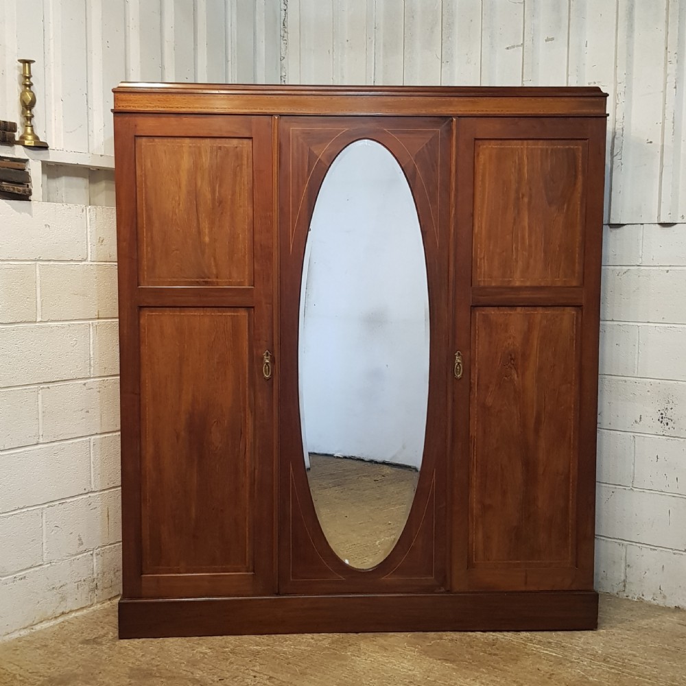 ANTIQUE EDWARDIAN MAHOGANY TRIPLE WARDROBE C1900 View IV