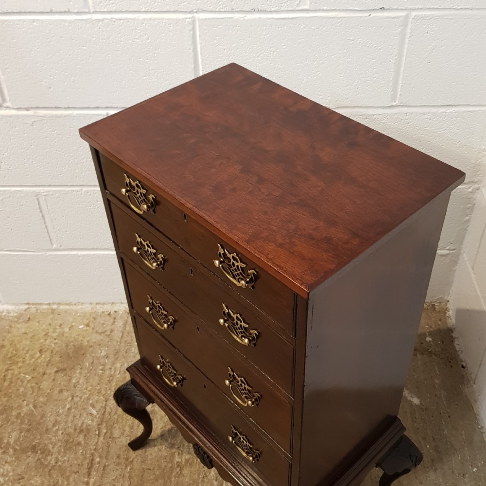 ANTIQUE EARLY VICTORIAN DMALL CUBAN MAHOGANY CHEST OF DAWERS C1840 View IV