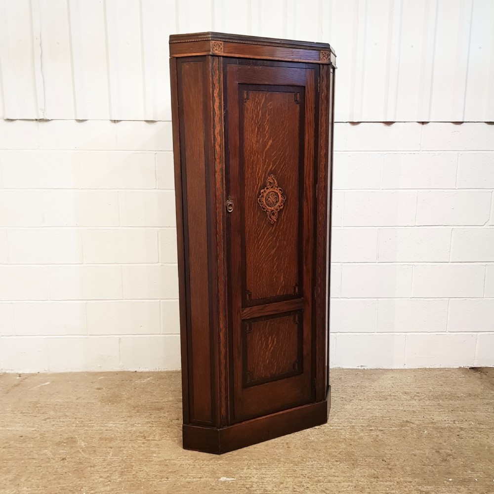 ANTIQUE CARVED OAK HALL WARDROBE C1920 View IV