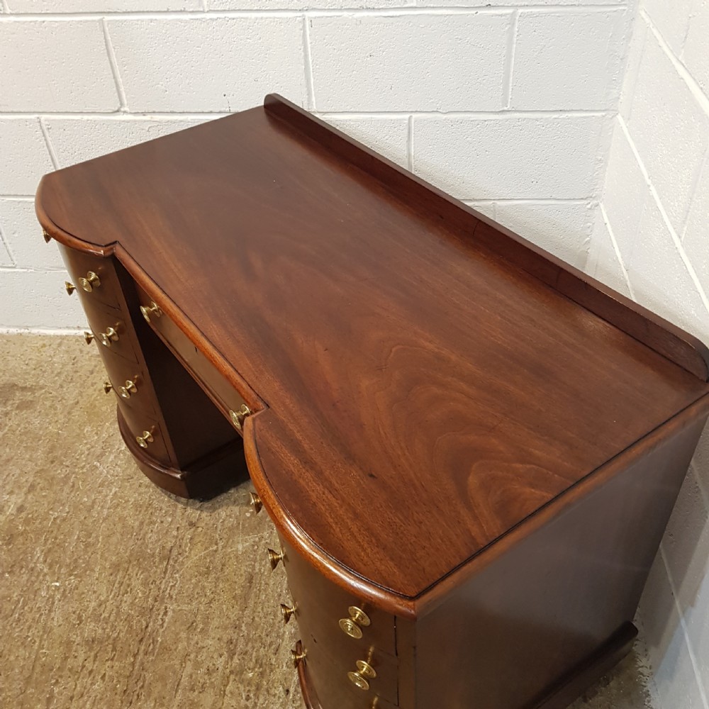 ANTIQUE EDWARDIAN MAHOGANY BOW FRONT PEDESTAL DESK C1900 View III