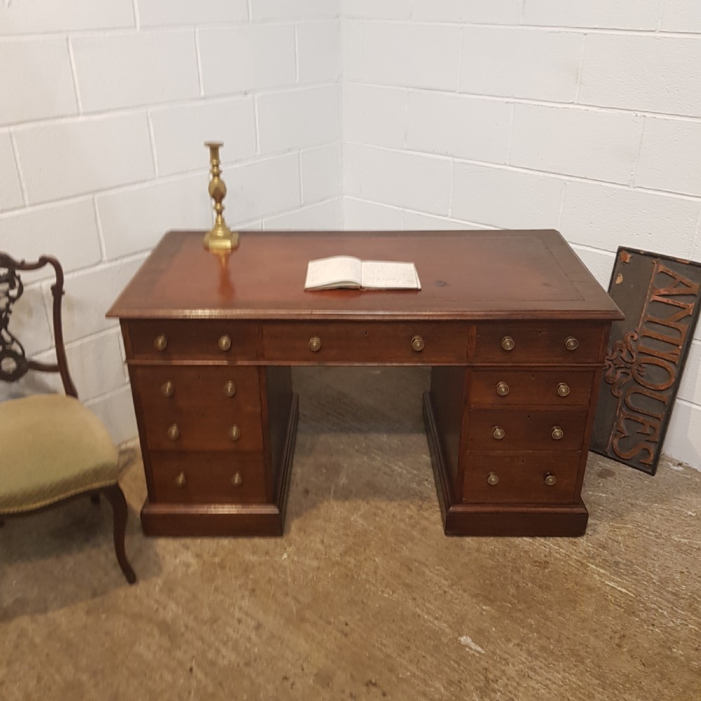 ANTIQUE VICTORIAN OAK TWIN PEDESTAL DESK C1880
