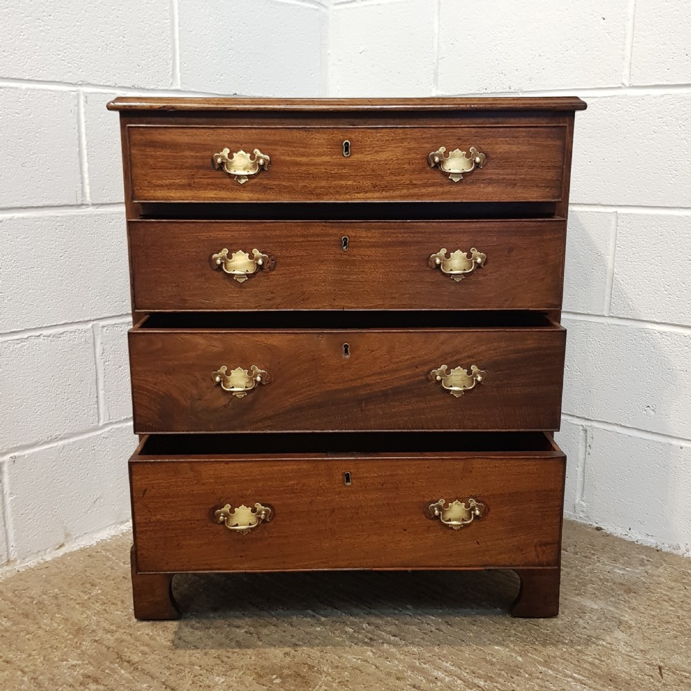 ANTIQUE 18TH CENTURY MAHIGA Y DWARF CHEST OF DRAWERS C1780 View IV