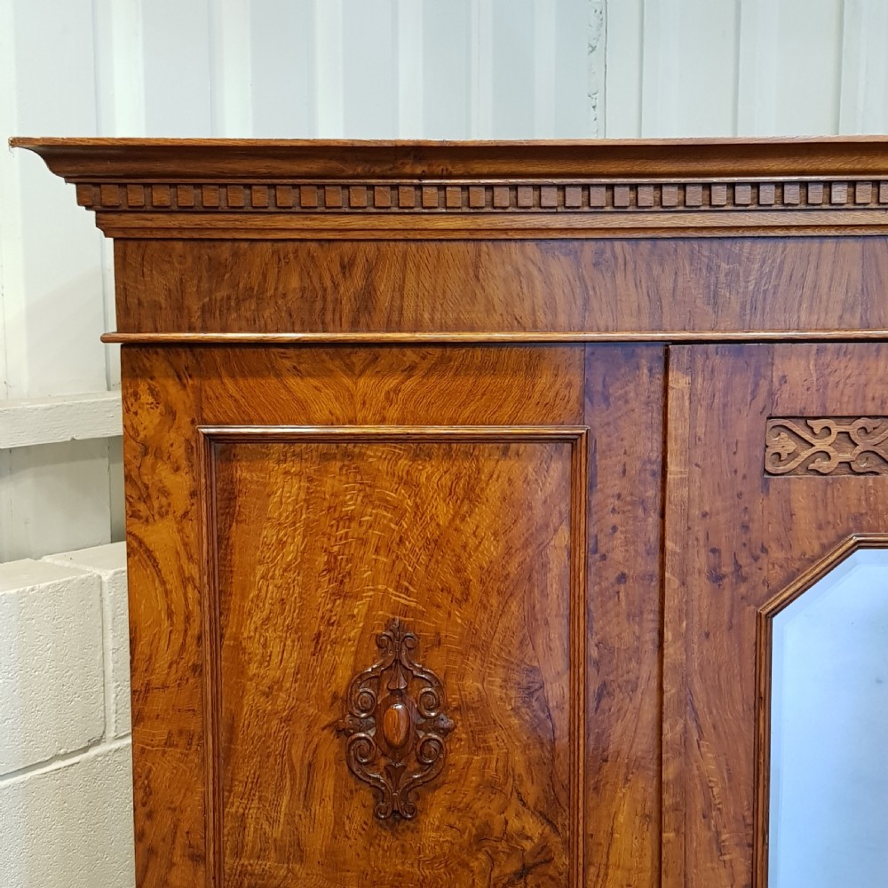 ANTIQUE VICTORIAN BURR OAK TRIPLE WARDROBE CC1880 View II