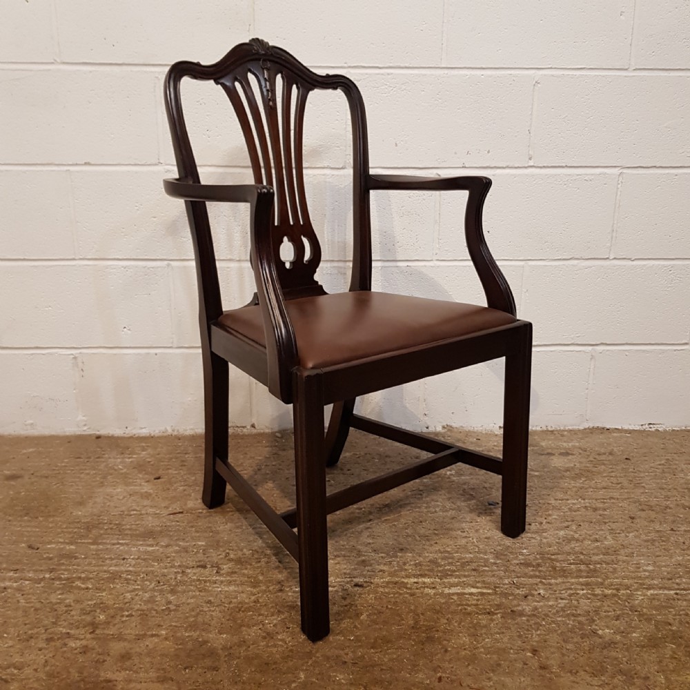 ANTIQUE SET EIGHT EDWARDIAN CHIPPENDALE MAHOGANY DINING CHAIRS C1900 View II