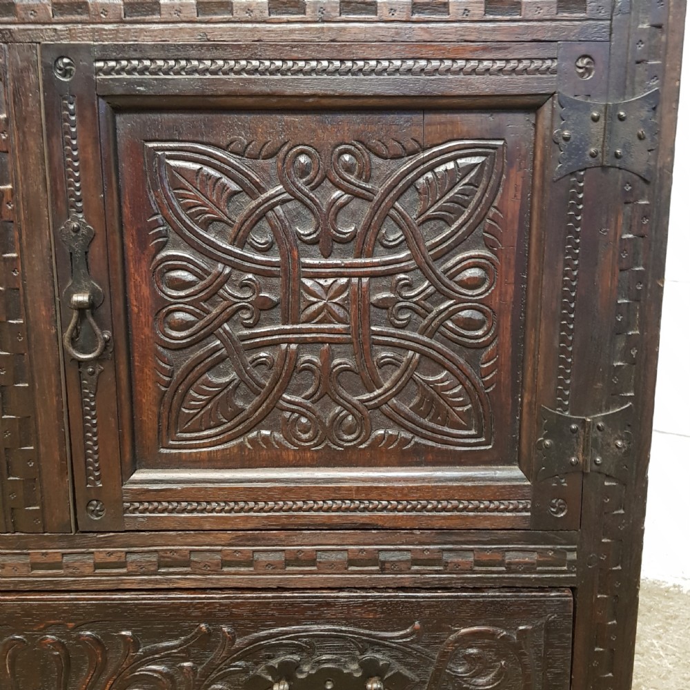 ANTIQUE GEORGE 1V CARVED COUNTRY OAK SMALL SIDEBOARD C1820-30 View IV