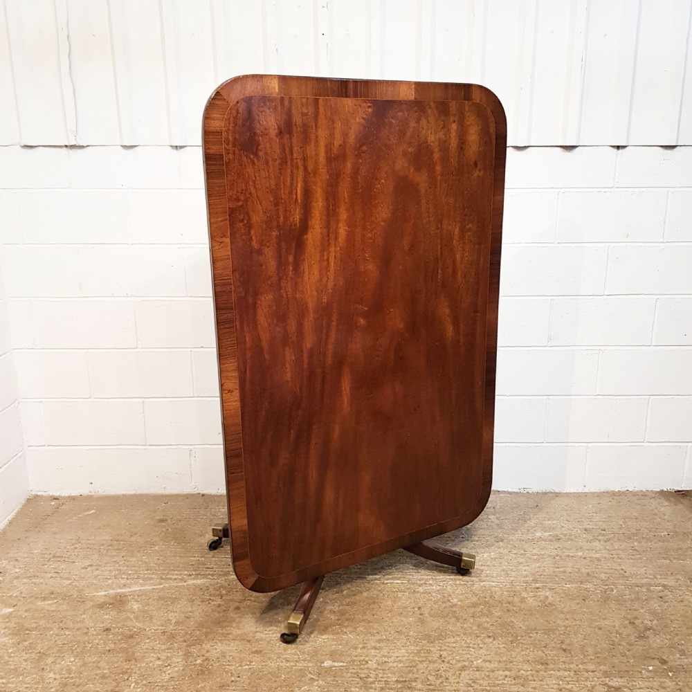 ANTIQUE REGENCY MAHOGANY T TILT TOP DIN8NG TABLE C1820