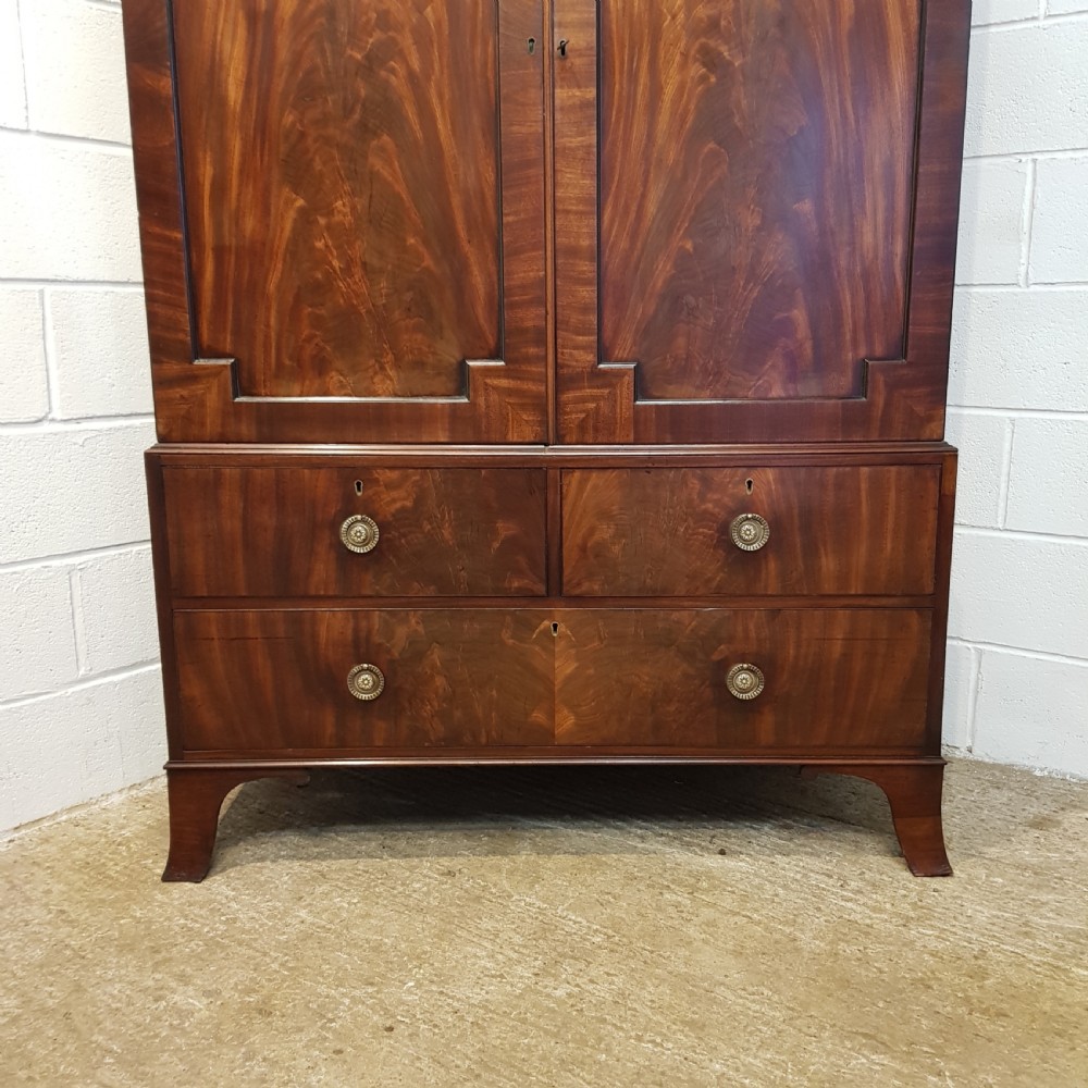 ANTIQUE REGENCY MAHOGANY CLOTHES PRESS C1820 View V