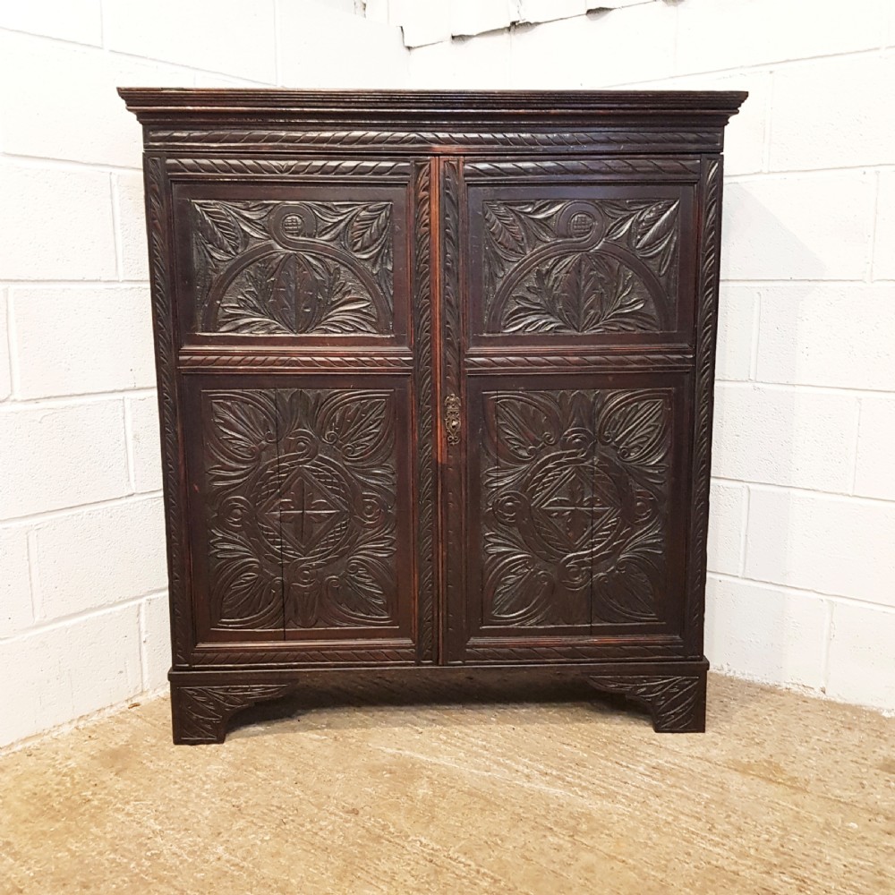 ANTIQUE 18TH CENTURY PERIOD CARVED OAK CUPBOARD C1780 View V