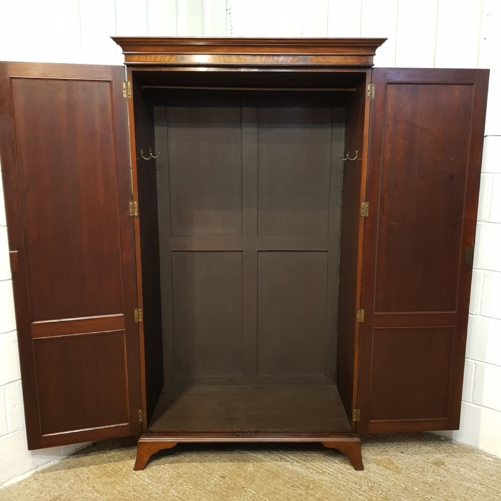 ANTIQUE EDWARDIAN. MAHOGANY DOUBLE WARDROBE C1900 View V