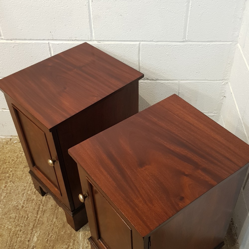 ANTIQUE PAIR VICTORIAN MAHOGANY BEDSIDE CABINETS C1880 View II